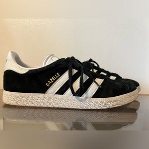 Black Adidas Gazelle Shoes